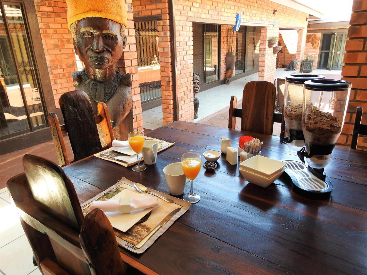 Ubuntu Bed And Breakfast Marloth Park Buitenkant foto