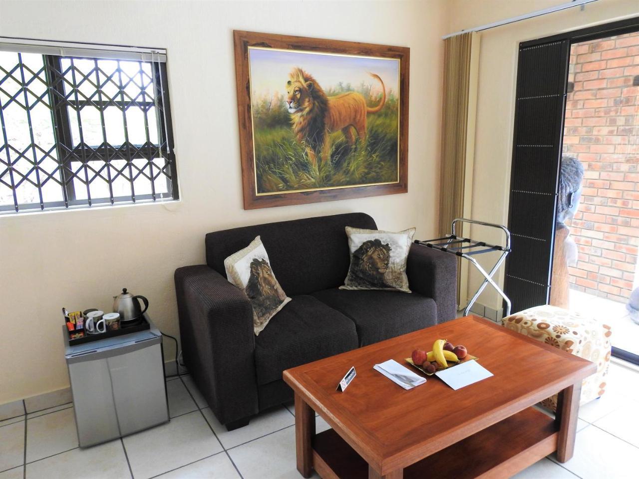 Ubuntu Bed And Breakfast Marloth Park Buitenkant foto